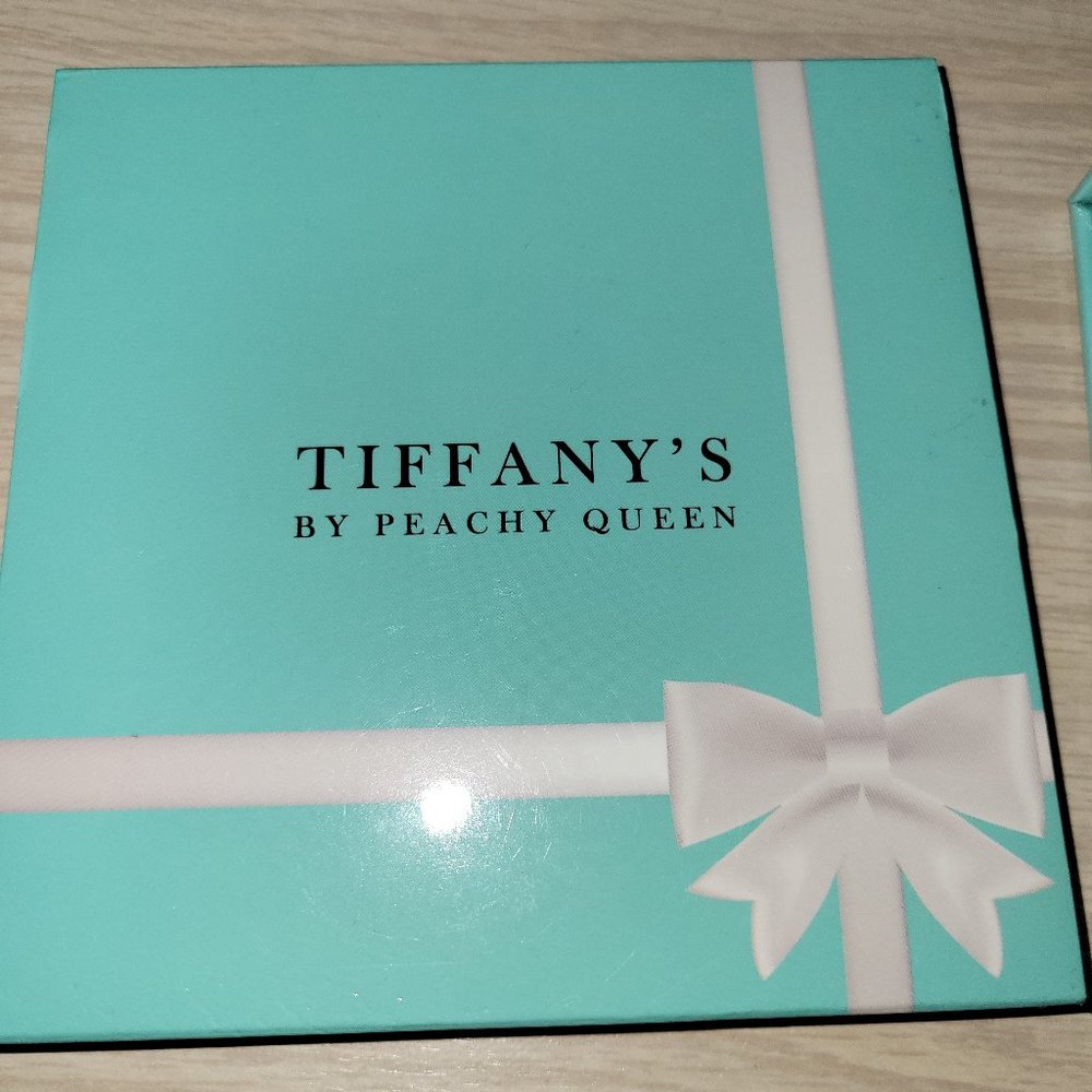 Tiffany Eyeshadow Palette